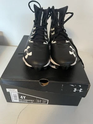 Youth Under Armor Black And White Football Cleats New In Box Size 4y - Image 1 of 4