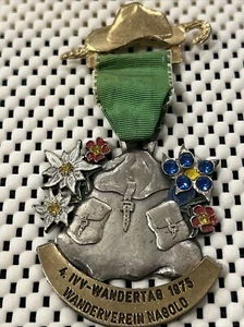 4.IVY-WANDERTAG 1975 Wanderverein Nagold Medal Pin Brooch Hiking Club German Pin - Picture 1 of 11