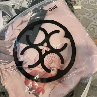 COLECCIÓN CARLISLE 100% SEDA CHAL NUEVO CON ETIQUETAS y embalaje chal floral rosa pálido Foto 1 de 4