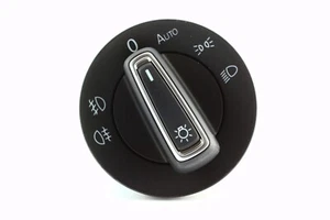 European Headlight Switch with Auto Lighting (5G0941431BDWZU) - Picture 1 of 4