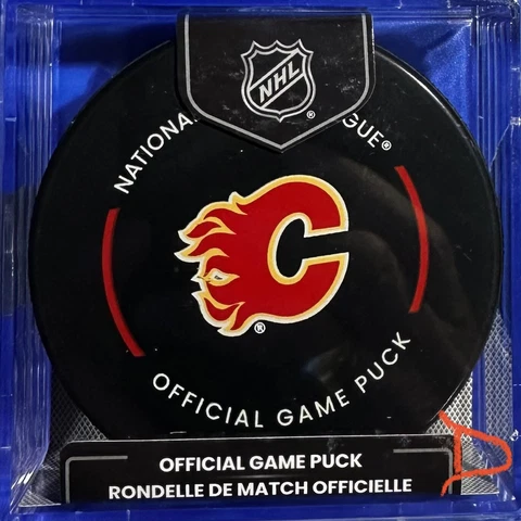 22-23 NHL Official Game Puck Of The Calgary Flames (No Trackers) Cover