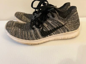 Nike Free RN Flyknit Oreo Damen-Laufschuhe schwarz/grau Größe 7,5 831070-100 - Bild 1 von 8