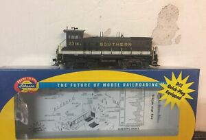 HO Athearn Southern Railway SW1500  Excellent