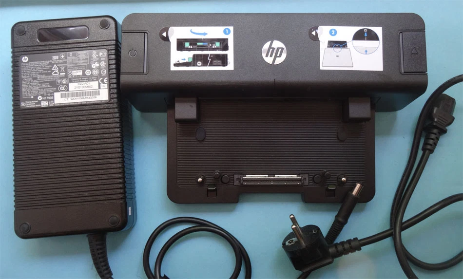 DockingStation HP EliteBook 8560w 8570p 8570w 8740p 8760p 8440p + 230W Netzteil  - Bild 1 von 1