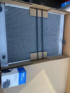 Delphi OEM Radiator For BMW 545i 645Ci 745i 745Li 760i 760Li 17117585440 - Picture 1 of 1