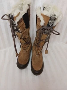 Cushe Women's Snow Boots - Picture 1 of 9