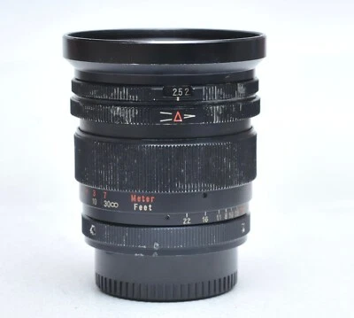 Vivitar 28mm f2.5 Manual Focus Lens M42 - Image 1 of 3
