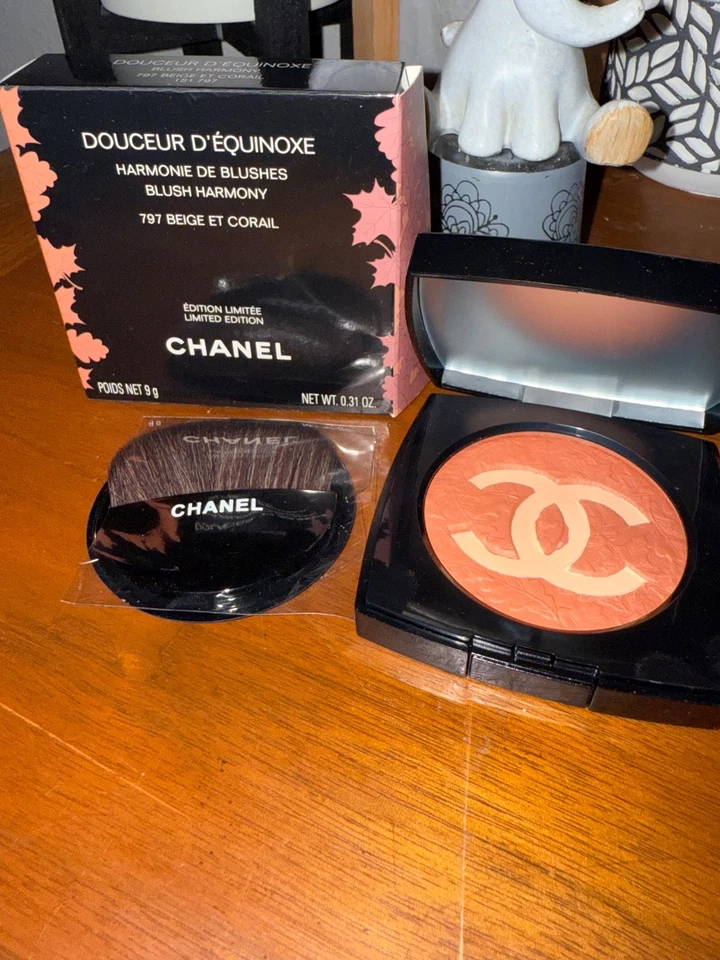 CHANEL Douceur D'Equinoxe Blush Harmony 797 Beige et Corail 0.31 OZ/ 9 g