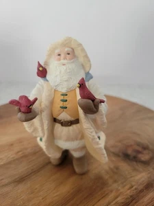 1997 Hallmark Ornament Merry Olde Santa Collector's Figurine Series Cardinals - Picture 1 of 5
