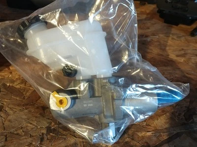 Главный тормозной цилиндр 2000-2005 Dodge Neon бесплатная доставка - Изображение 1 из 4