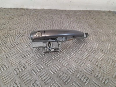 Ручка левой передней внешней двери пассажира Peugeot 2008 Mk1 2013-2019 9680342780 - Изображение 1 из 4