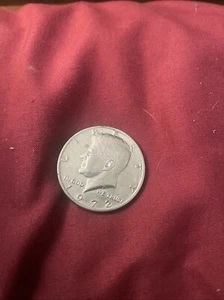 1972 Kennedy Half Dollar No Mint Mark - Picture 1 of 2