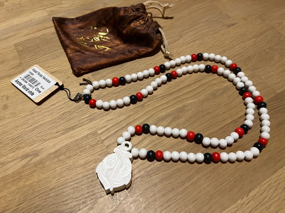 Woodfellas, Halskette, Holzperlen, weiß-schwarz-rot, Anker-Anhänger, AfricaStyle - Bild 1 von 1