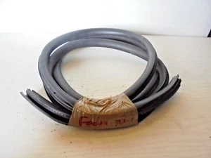 SELLO PUERTA DELANTERA LADO PASAJERO FORD FOCUS MK1 98-05 4/5 PUERTAS - Imagen 1 de 1