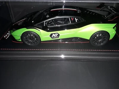 LAMBORGHINI HURACAN STO SC 10°ANNIVERSARIO 1/18 MR MODELS - Photo 1/4