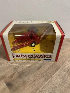 1991 ERTL Farm Classics CASE CORN PICKER Diecast 1:43 Scale - Picture 1 of 4