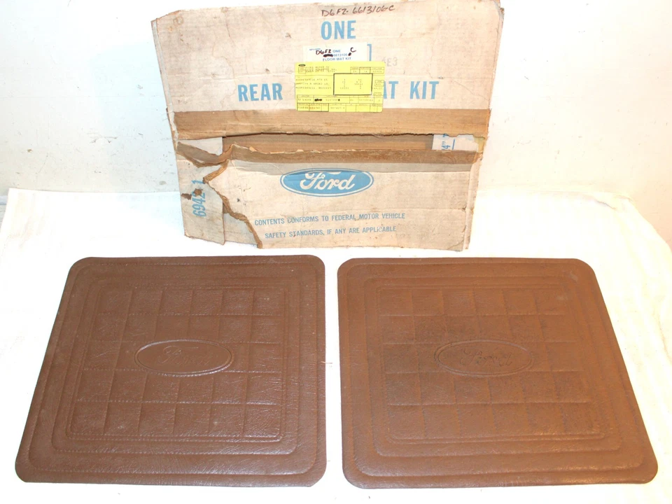 Ford Crown Victoria LTD II Elite Thunderbird 1979 alfombrillas traseras de sillín nuevas Foto 1 de 4