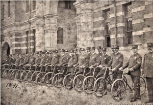 PC VINTAGE BICICLETTA POLIZIA (1891) Decatur St. Atlanta Historical Society - Foto 1 di 2