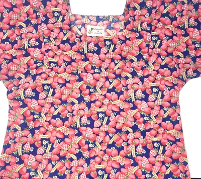 VINTAGE Creations by Calico Cat Fresas '97 Hecho a Mano Cuello Cuadrado Mediano VER Foto 1 de 4