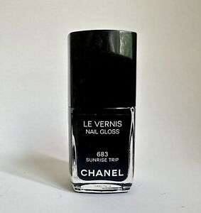 Chanel Le Vernis Nail Gloss “683 Sunrise Trip”