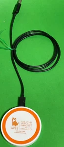 Wireless Charger Pad 5W- Compatible with Iphone - Branded Aves - Near Mint - Picture 1 of 4