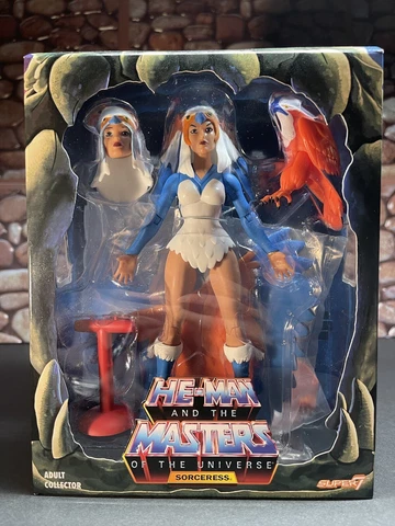 MOTU Classics Super 7 SORCERESS Filmation 2.0 Masters of the Universe Super7 New Cover