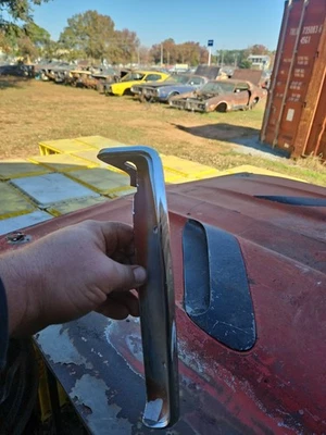 Dodge Charger SE 1971-1974 parachoques trasero revelar moldura lado de paso derecho Foto 1 de 4