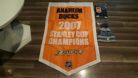 ANAHEIM DUCKS 2007 STANLEY CUP CHAMPIONS 28"X44" SEWN DOUBLE SIDED FLAG NEW Cover
