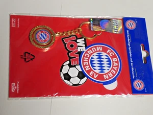 FC Bayern München - FC Bayern Schlüsselanhänger + we love Aufkleber - Picture 1 of 3