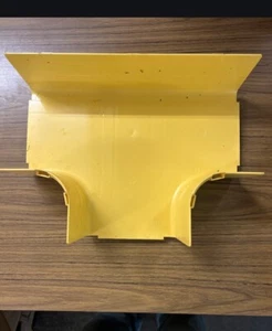 PANDUIT / FRT4X4LYL /  HORIZONTAL TEE FITTING / YELLOW - Afbeelding 1 van 1