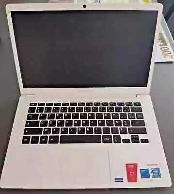 THOMSON THN14B Intel Atom 2GB Ram 32GB SSD Laptop - Image 1 of 4