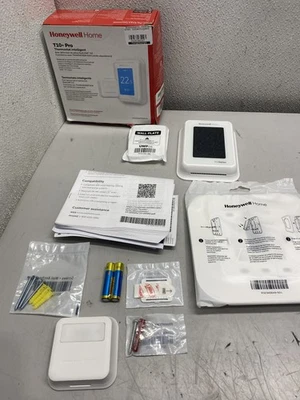 Honeywell Thermostat Intelligent T10 Pro-THX321WFS3001W - Image 1 of 4