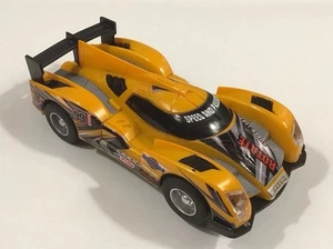 Soba Track Master, coche tragamonedas amarillo 1:43 - Imagen 1 de 5