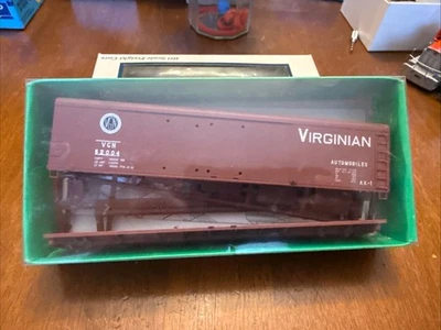 Bowser HO Scale Kit#5540 Virginian 50' DD Round Roof BoxCar. NOS - Image 1 of 3