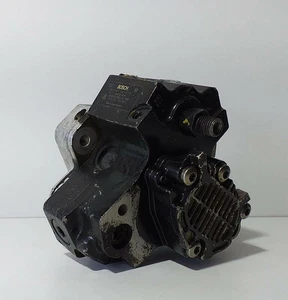 059130755E pompa di iniezione per AUDI A6 AVANT 3.0 TDI QUATTRO 2004 168253 - Bild 1 von 4