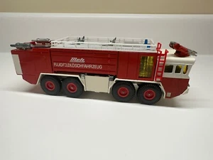 Siku V332 Metz Flugfeld Löschfahrzeug Flugplatz Feuerwehrauto Oldtimer - Bild 1 von 6