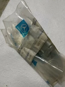 Mercedes Pagoda 230sl 250sl 280sl Upper part of lock for trunk lid 1137500185 - Picture 1 of 4