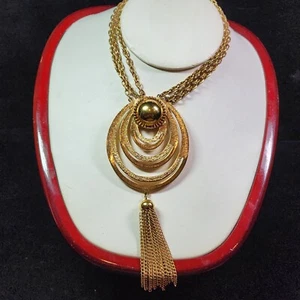 Vintage Raquel Gold Tone 50s Tassel Necklace. RARE! 26" including Tassels - Picture 1 of 8