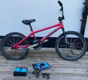 Mongoose Mid School BMX Bike Red 20" Wheels Vintage Project With New Parts - Picture 1 of 9