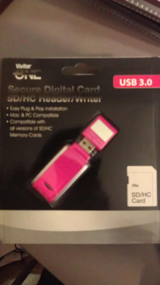 New Vivitar secure digital card SD/HC Reader/Writer  USB 3.0  VIV-3RW-SD-PNK - Image 1 of 2