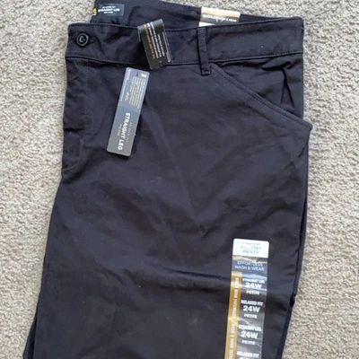 Lee Women's Plus Size Pants 24W Petite Black Relaxed Fit Straight Leg Mid Rise - Image 1 of 3