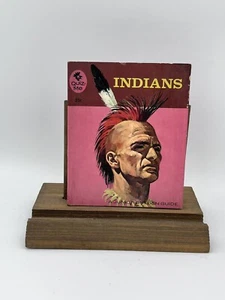 Vintage A JUNIOR GOLDEN GUIDE "INDIANS" by Sonia Bleeker 1963- Fully Color ILL. - Imagen 1 de 3