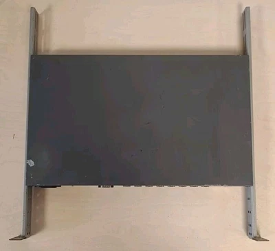 Compaq StorageWorks SAN Switch 2/8-EL 258707-B21 - Image 1 of 4