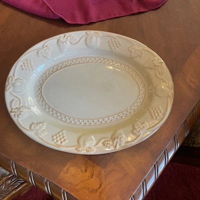 Bandeja para servir en plato color salvia 14L X 11W Foto 1 de 4