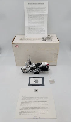 FRANKLIN MINT - 1:10 - HARLEY DAVIDSON POLICE PATROL BIKE - No.B11WP66 -OG BOX + - Image 1 of 4