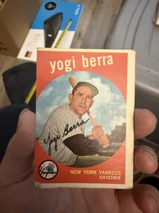 1959 Topps - #180 Yogi Berra - Picture 1 of 2