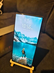 ZTE Nubia Redmagic 8 Pro Gaming Phone. 256GB Storage 12GB+12GB RAM Global ROM - Picture 1 of 4