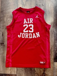 Air Jordan Basketball Jersey Boys Youth XL Red 23 Micheal Jordan - Picture 1 of 12