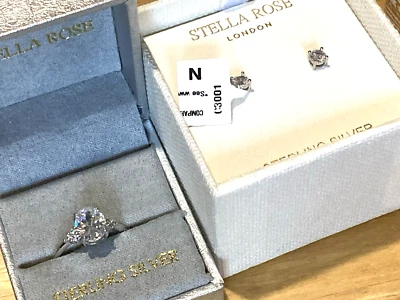 Lote de 7 aretes de compromiso estilo circonita cúbica plata esterlina Stella Rose London Foto 1 de 4