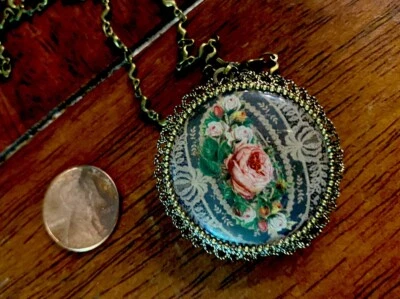 Collar Medallón Michal NEGRIN Victoriano Flor Rosas Nuevo Con Etiquetas Foto 1 de 4